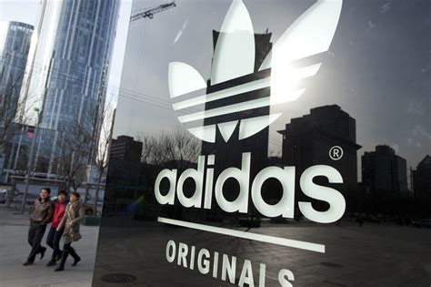 pubblicità adidas cina